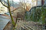 Auf dem Trassee der ehemaligen Standseilbahn Lausanne Signal bei der Talstation im Jahr 2014 - hier fuhr das Funiculaire bis zur Betriebseinstellung 1948