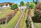 Trassee - Öffentlicher Schräglift Schrägaufzug beim ehemaligen Altersheim Grandvaux EMS Escale