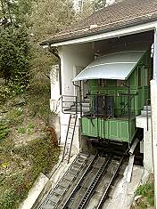 Funiculaire Fribourg - le funi de Fribourg - die Standseilbahn Wasserballastbahn von Fribourg Schweiz Freiburg Suisse