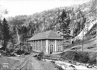 Funiculaire Frenières-sur-Bex usine La Peufaire - Fontannaz-Seulaz - Standseilbahn beim Kraftwerk La Peufaire