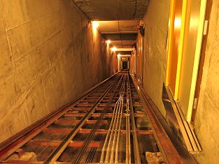 Standseilbahn in der Alterssiedlung Am Kirchbühl in Steffisburg