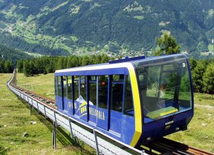 Standseilbahnen Funiculaire St-Luc Tignousa Standseilbahn im Val d'Anniviers Schweiz