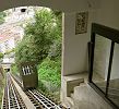 Gütschbahn Schrägaufzug seit 2015 - Wagen kommt in die Bergstation Château Gütsch