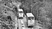 Stoosbahn Standseilbahn Stoos Begegnung in der Ausweiche