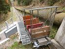 Lüen - Wagen der Standseilbahn in der Bergstation