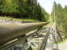 Trassee der Standseilbahn vom Kraftwerk Lüen aus gesehen