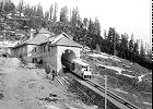 Standseilbahn St. Moritz Chantarella - Im Jahr 1928 wurde das Trassee und die Bergstation Chantarella etwa 20 Mater ostwärts verlegt und neu gebaut, direkt neben der neuen Talstation der 2. Sektion Richtung Corviglia.