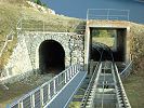 St. Moritz Standseilbahn Corviglia - früher fuhr die Standseilbahn durch den Tunnel links