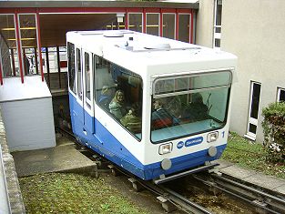 Standseilbahn Zürich Rigiblick bei der Talstation