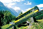 Standseilbahn Linthal Braunwald - aktueller Wagen von 1997 - damals noch gelb und blau