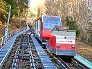 Standseilbahn Linthal Braunwald - aktueller Wagen 2018 in der Ausweiche