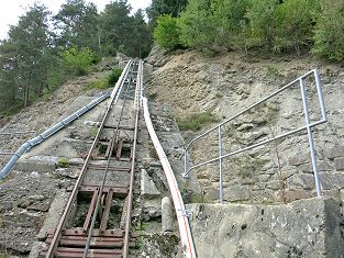 Die spektakuläre Standseilbahn beim Kraftwerk Rothenbrunnen
