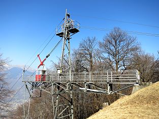 Funivia Camorino - Croveggia - Bergstation - Luftseilbahn Bellinzona Tessin Schweiz Switzerland