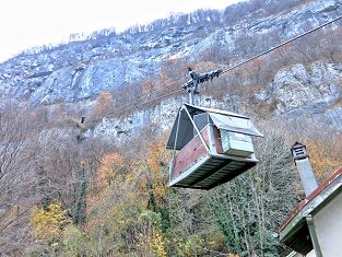 Luftseilbahn Festung Fort Scex